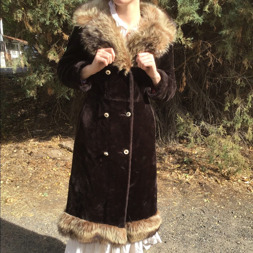 Irving Posluns Vintage Raccoon Fur Coat